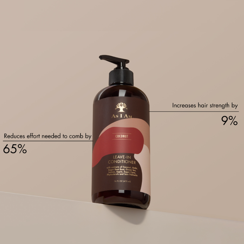 زجاجة بنية اللون من بلسم As I Am Coconut Leave-In Conditioner على خلفية بيج