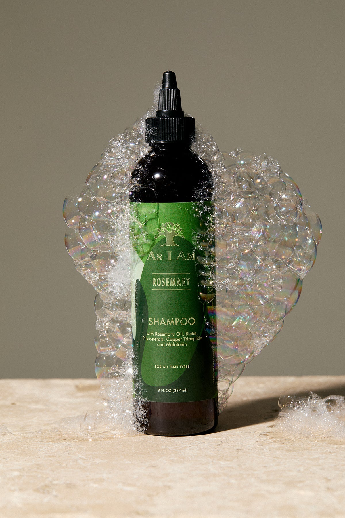 Image de la texture du shampooing au romarin
